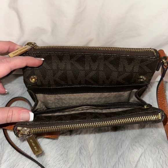 Michael Kors Fulton Monogramed Cross Body Purse - Picture 5 of 11